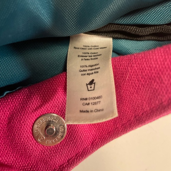 KAVU Keeper Cross Body Cotton Canvas Bag in Weathered Pink - Picture 2 of 11